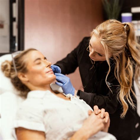 Avere beauty - At Avere Beauty, we believe in the transformative power of beauty, self-care, and confidence. Our team of experienced clinicians and medical professionals is dedicated to guiding you on your skincare journey. Whether you're seeking the rejuvenating effects of Microdermabrasion, ...
